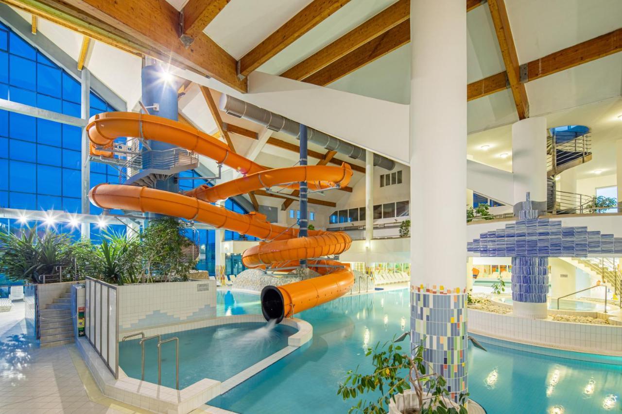 Kehida Termal Resort & Spa ケヒダクスタニー エクステリア 写真