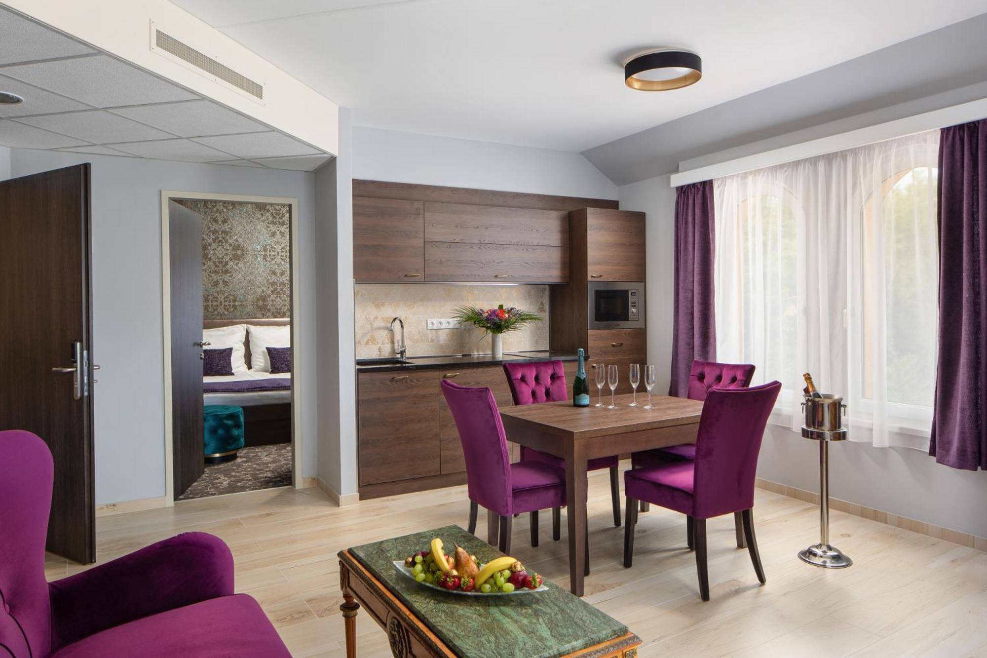 Kehida Termal Resort & Spa ケヒダクスタニー 部屋 写真