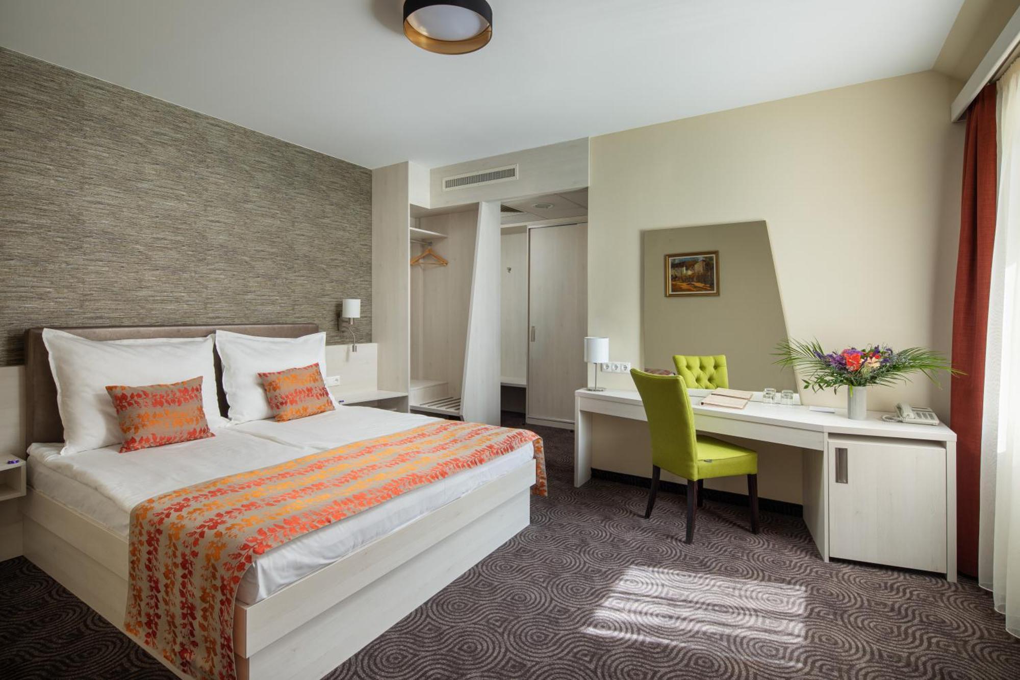 Kehida Termal Resort & Spa ケヒダクスタニー 部屋 写真