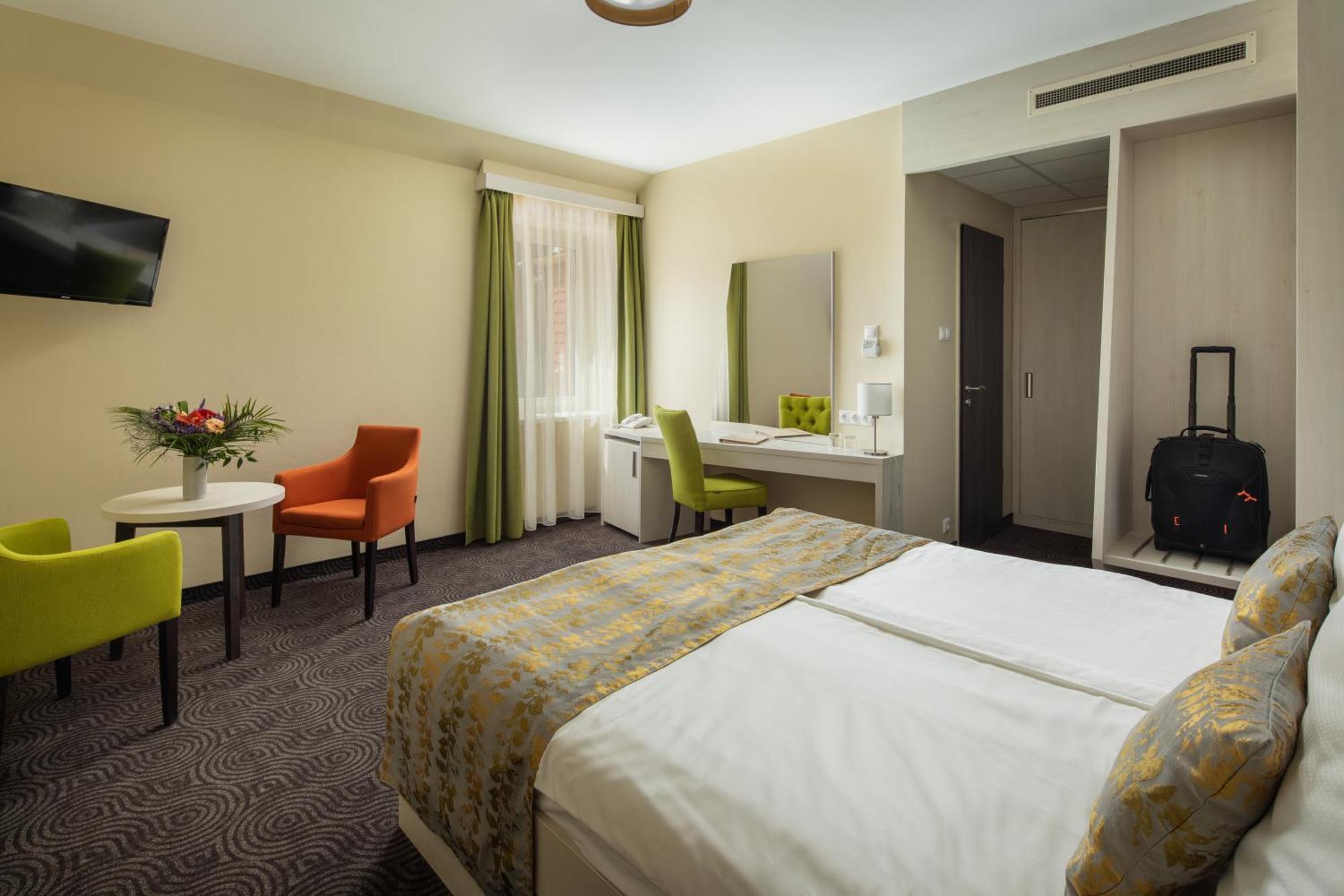 Kehida Termal Resort & Spa ケヒダクスタニー 部屋 写真