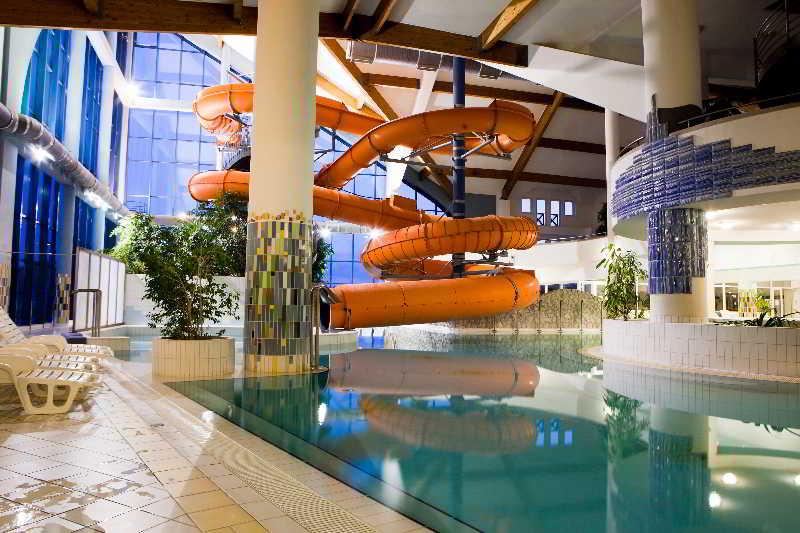 Kehida Termal Resort & Spa ケヒダクスタニー エクステリア 写真